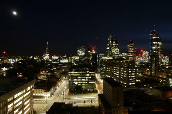 One Commercial Street Apartment London Eksteriør billede